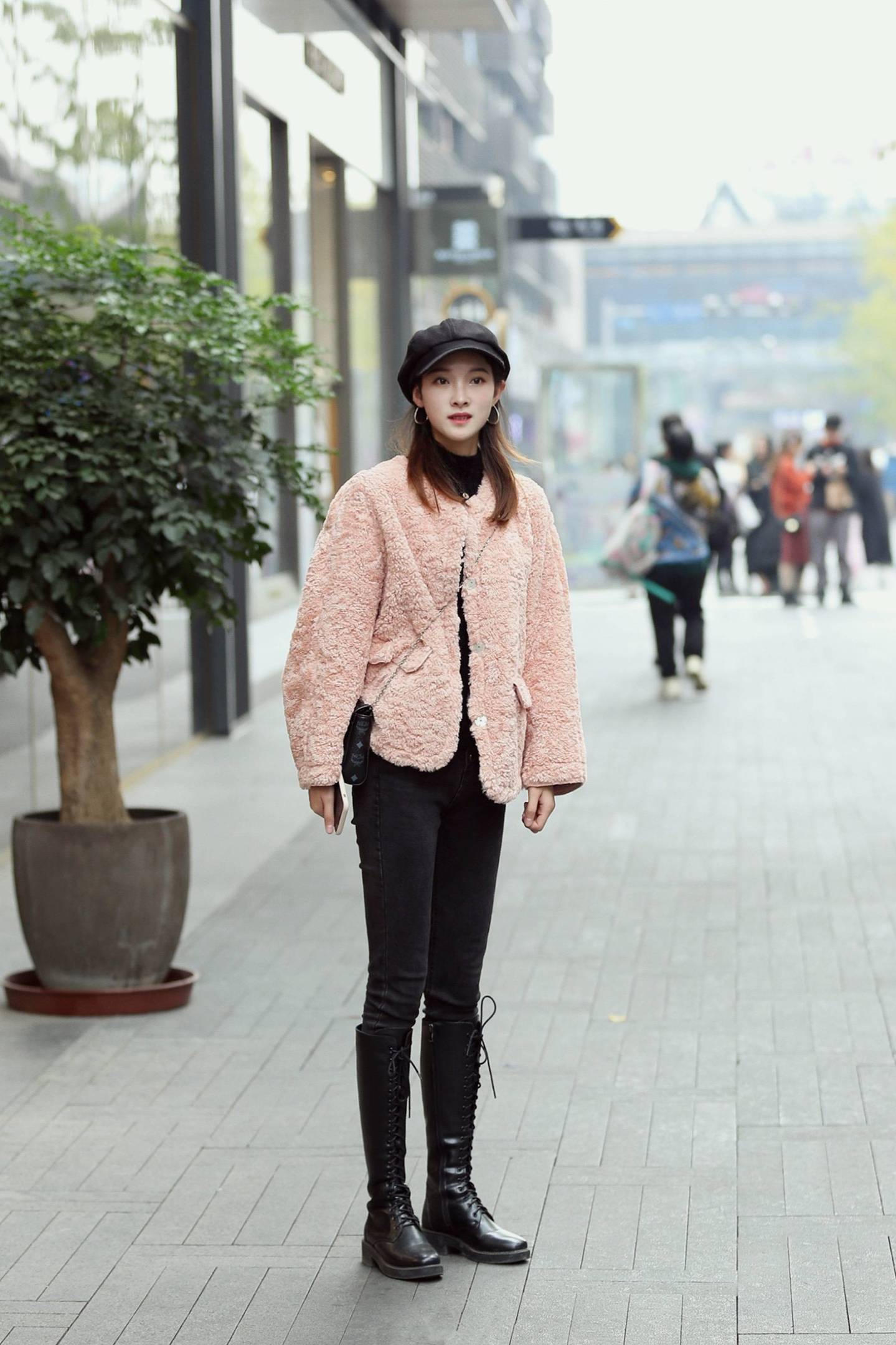 羊羔|今年夏夏时髦穿搭范本,文艺优雅、甜美利落,总有一款风格适合你