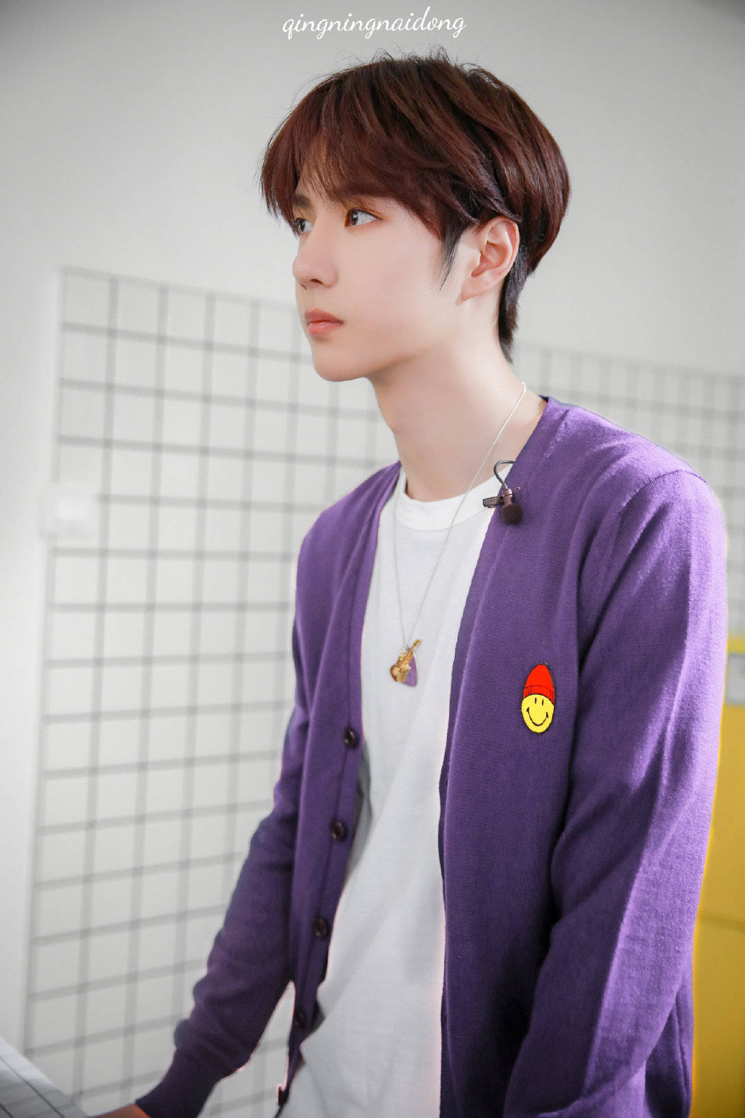 色调|当酷盖王一博与温柔针织衫碰撞，最经典时髦的5种穿法，可A可奶