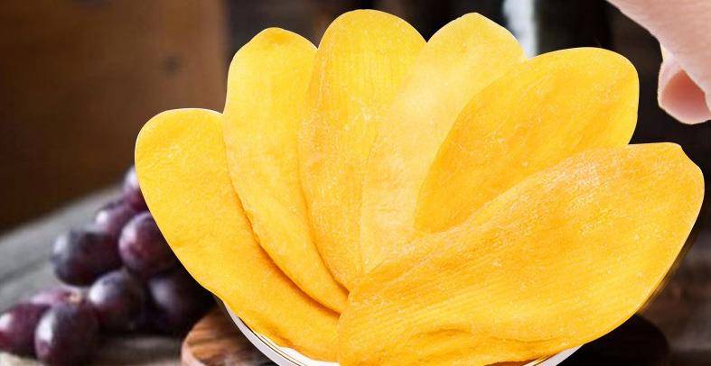 海苔|80后女生,晒郊游照,还附带零食清单,美景加美食,把生活过成诗