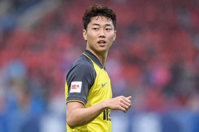 李铁再添新助力,有了他边路问题就不用担心了_国足