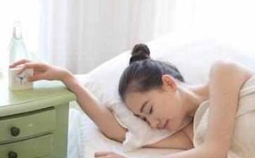 体重|早上起床后，坚持做好这3件事，赘肉不见了，体重悄悄降下来！