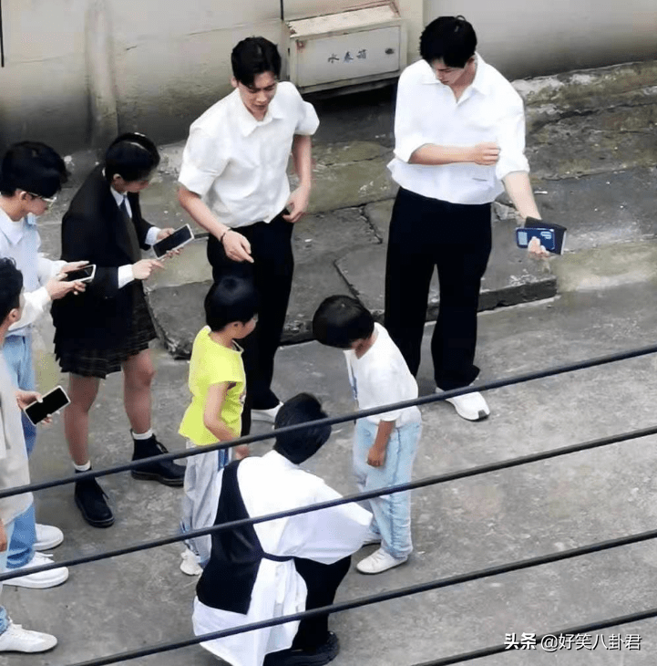 赢家|《最后的赢家》新路透，李易峰张哲瀚白衬衫好绝，关晓彤装扮特别