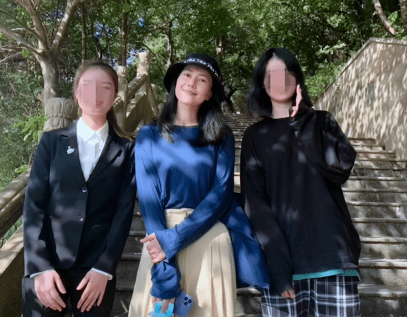 女神|41岁高圆圆小腹微隆，疑二胎实锤，个人视频中曾出现孕妇产品