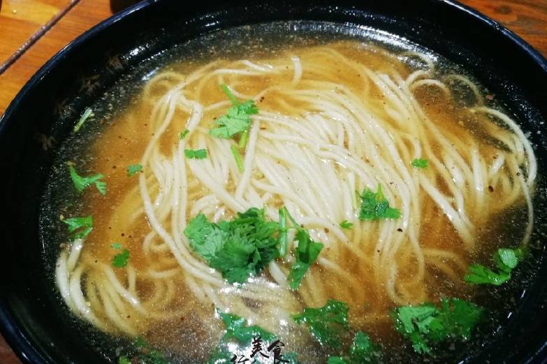 什么|青岛的拉面江湖，谁也不服谁，吃过了5家，朋友又推荐一家