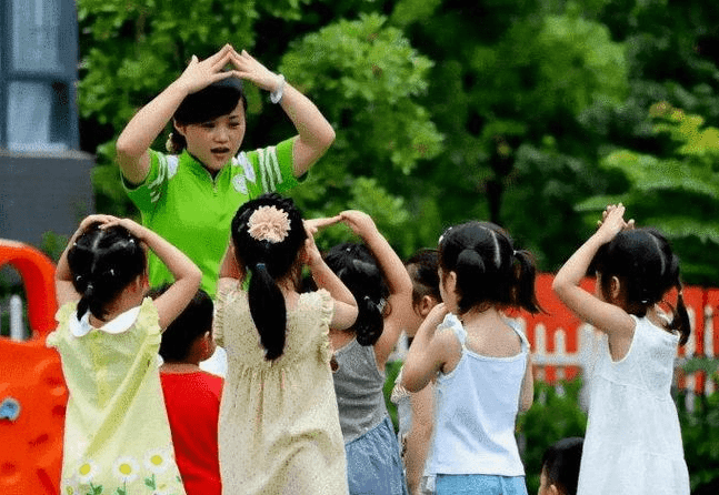 招聘|教育部正式通知，幼儿园招聘门槛变高，专科生或将无缘幼师行业