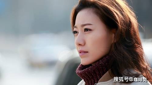 黑色|林小娘高露，出道20年零绯闻，穿搭时尚，清新又优雅很有型