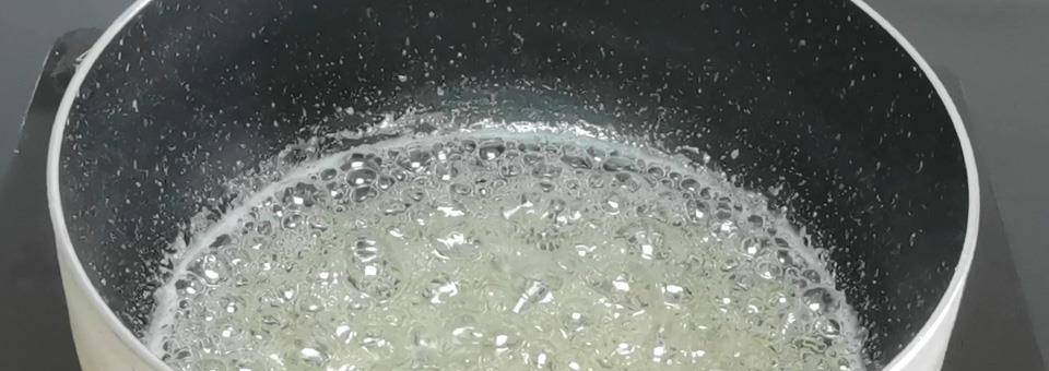 做法|过年用2种食材,做道小时候常吃的“零食”香甜酥脆,孩子抢着吃