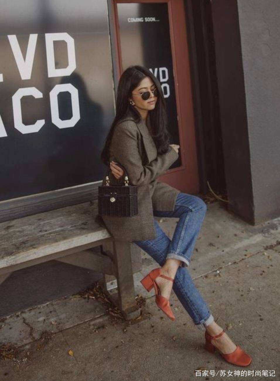 身材|40岁的女人别瞎传，今年流行这双“例假鞋”，复古优雅，谁穿谁美