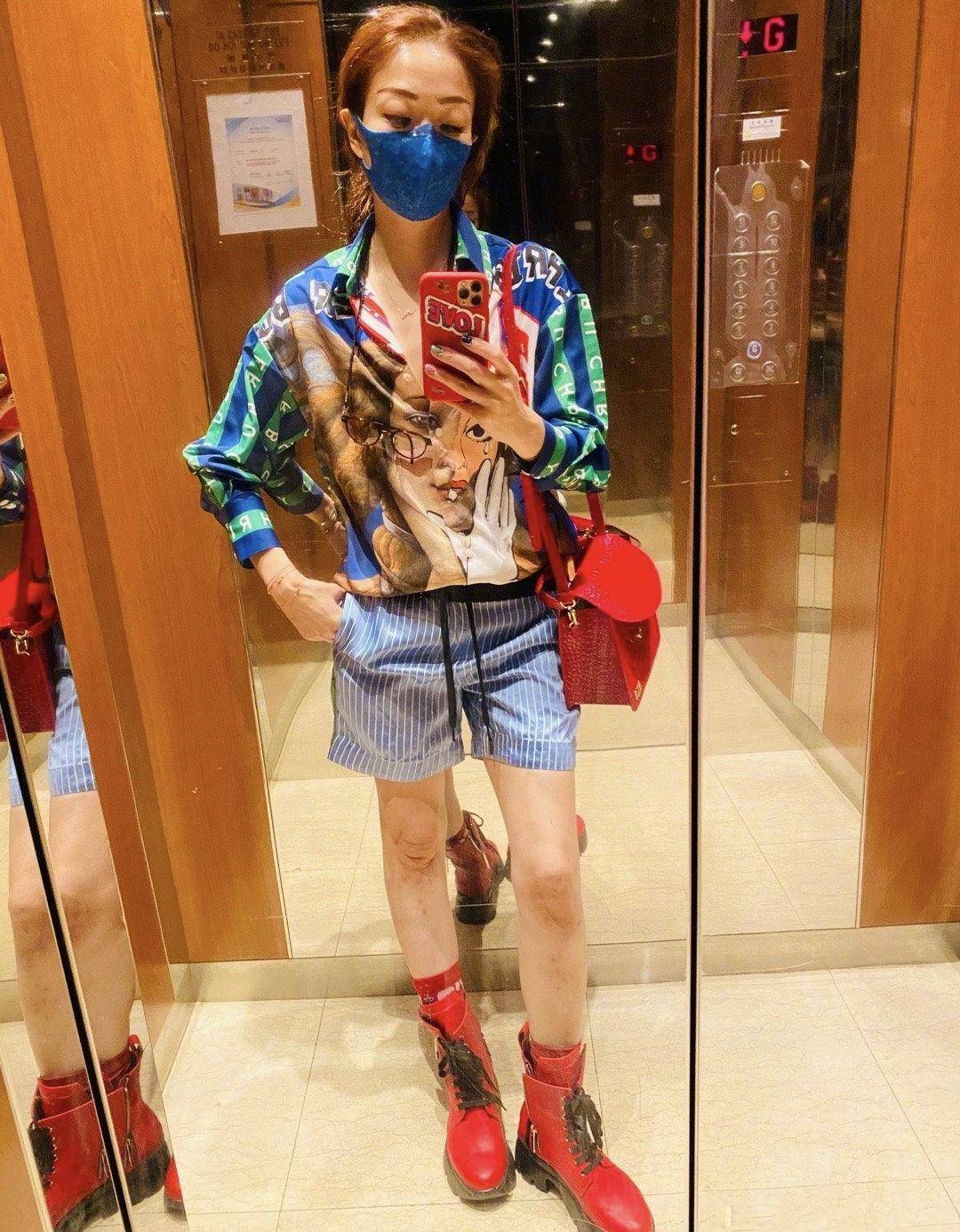甘比|郑秀文现身发胖了！穿衣时髦个性，身旁甘比穿大牌裙装反而显臃肿