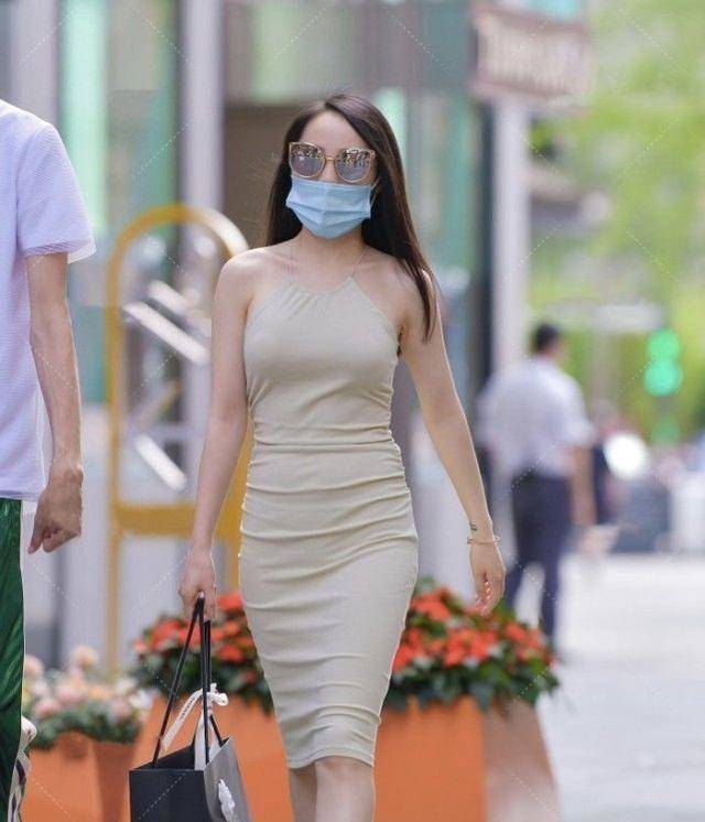 米色|青春时尚的连衣裙,还透着微微的优雅温婉,微胖穿也很美