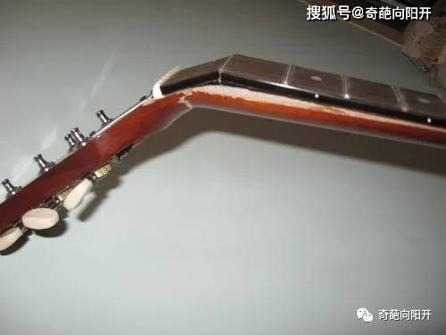 那戴|一首歌让美联航损失1.8亿?