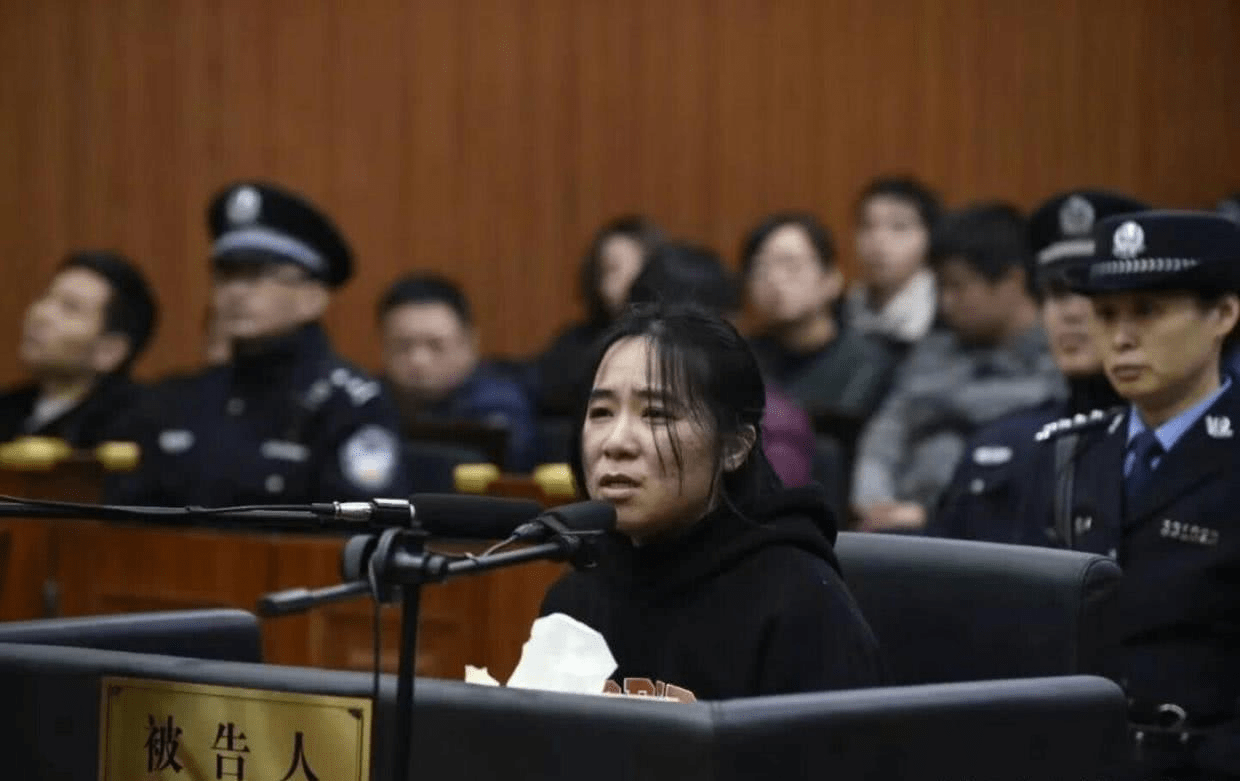 杭州保姆莫焕晶纵火疑点重重,细思极恐,为何当年就没有深究?_朱小贞