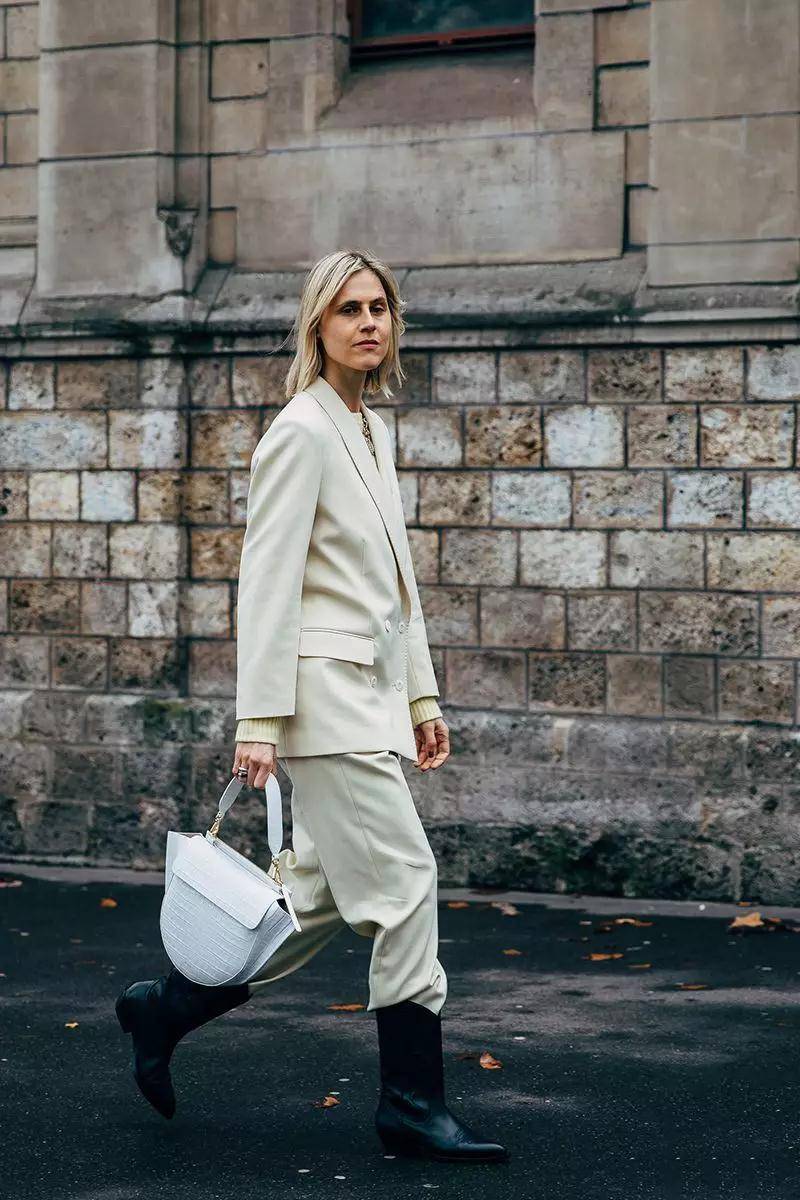 女生|会穿的女人都不穿过膝靴,都穿这款“牛仔靴”,轻松解决腿粗烦恼