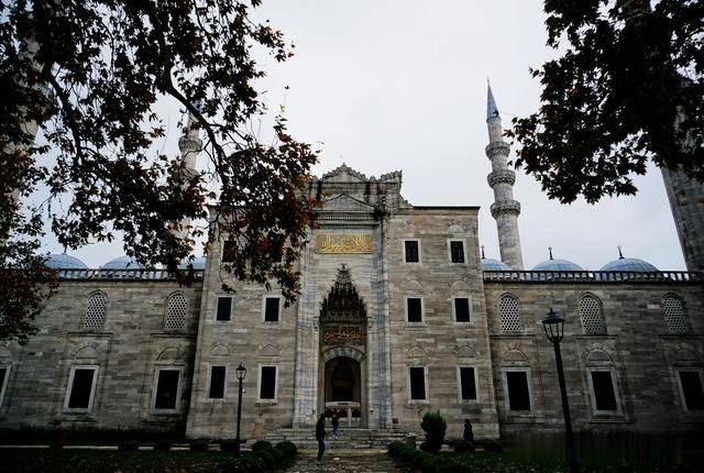 奥斯曼帝国鼎盛时期著名建筑的巅峰之作——苏莱曼尼耶清真寺