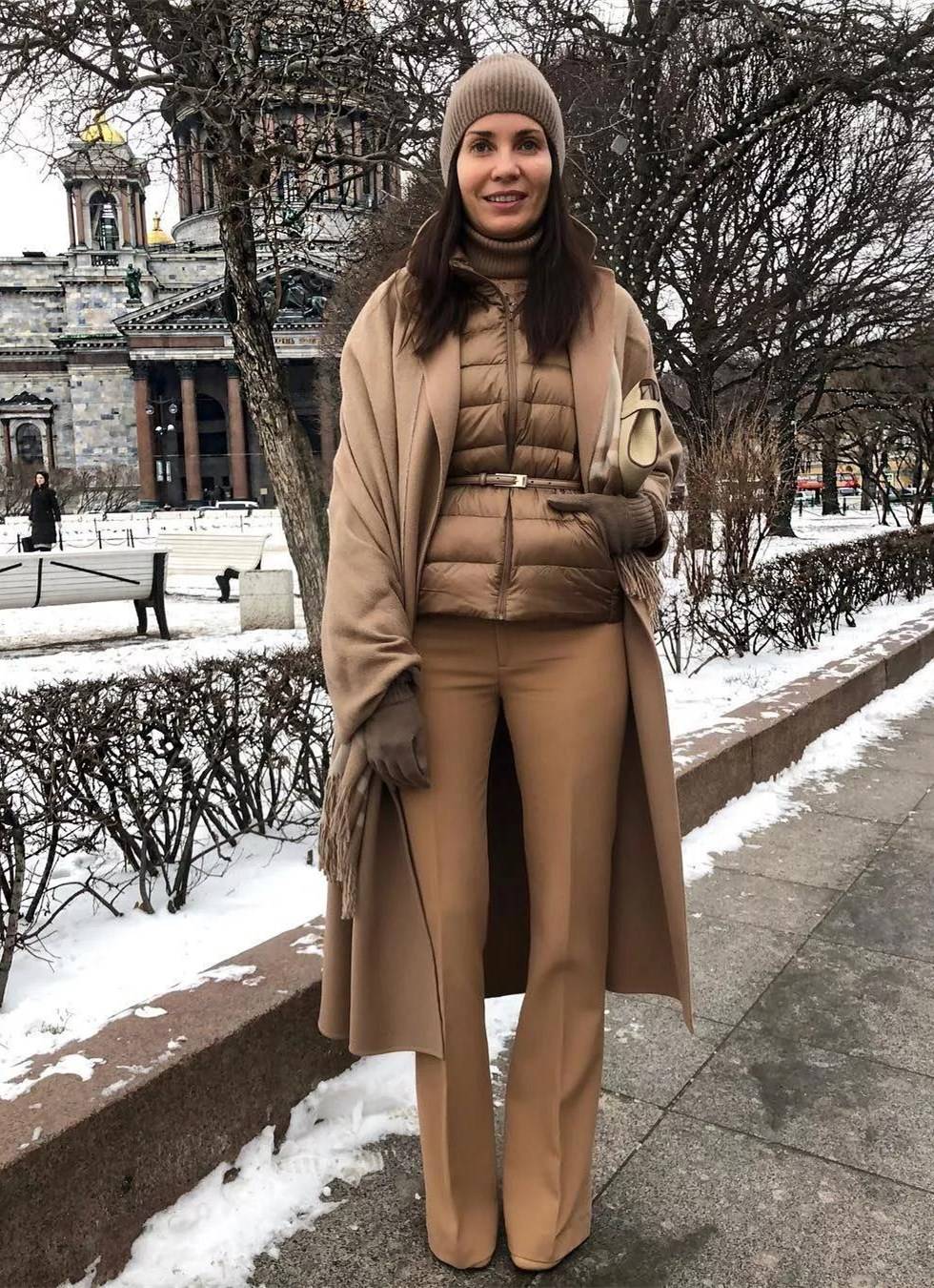 小个子|今年火了一种新穿法，叫“外套内穿”，时髦保暖，潮人都上头！