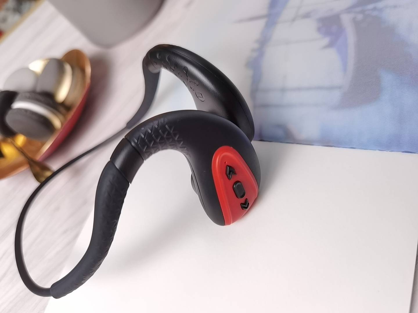 品牌都在玩跨界智能穿戴品牌dido携新品q1进军骨传导耳机领域