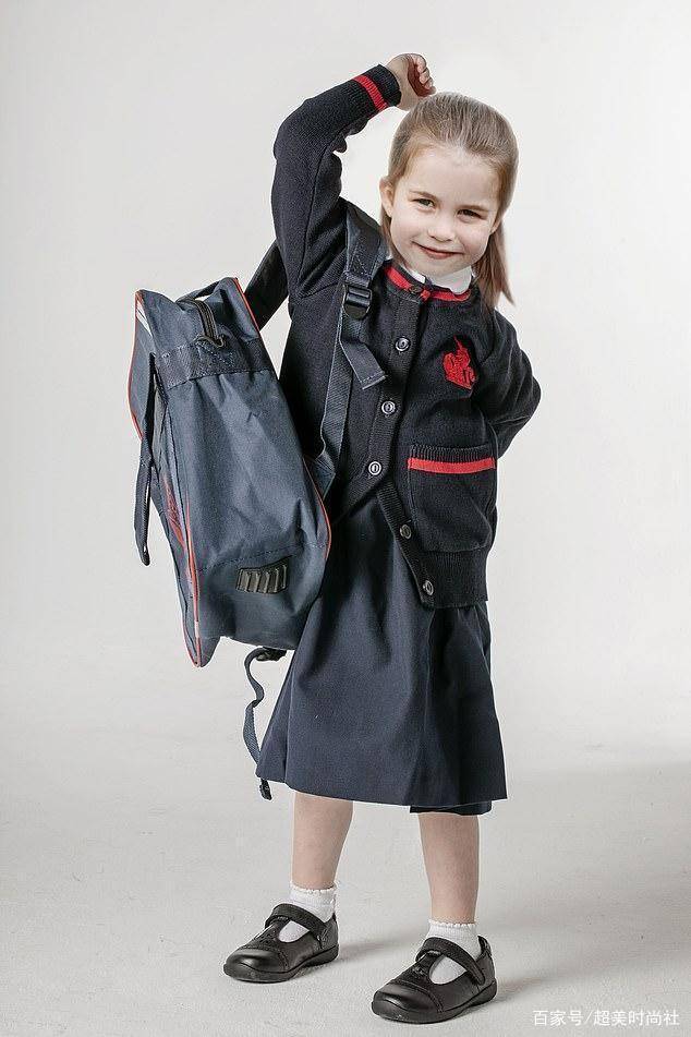 公主|4岁夏洛特公主将入学，7套造型尽显鬼马可爱，还是乔治王子学妹