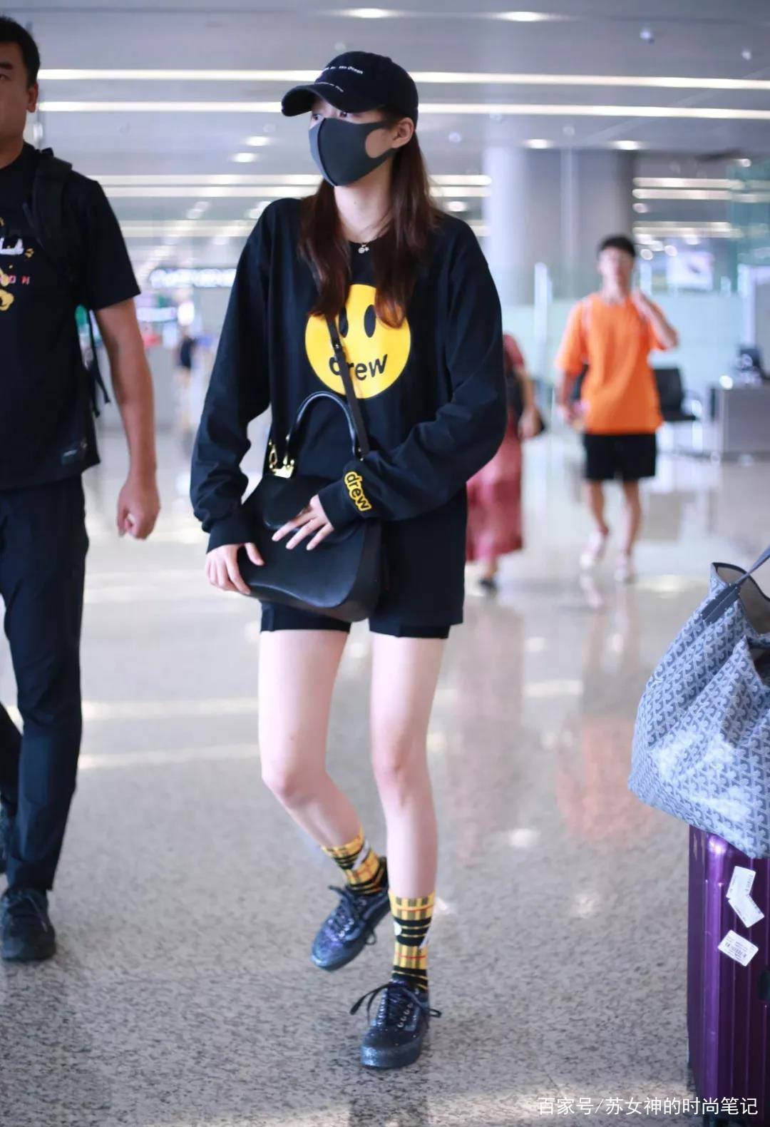 上装|最近流行了一种新穿法，叫“上衣+骑车裤”，新潮时髦，明星都爱