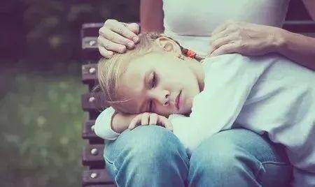 小枫|二胎开放5年后，那些生了二胎的家庭现状如何？是否后悔？