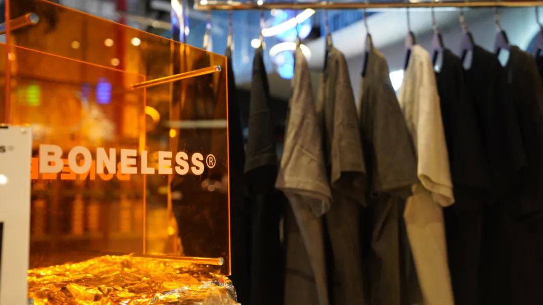 淮海|TX淮海再起潮流新风尚,手机天猫潮搭案上海首展,人潮汹涌!