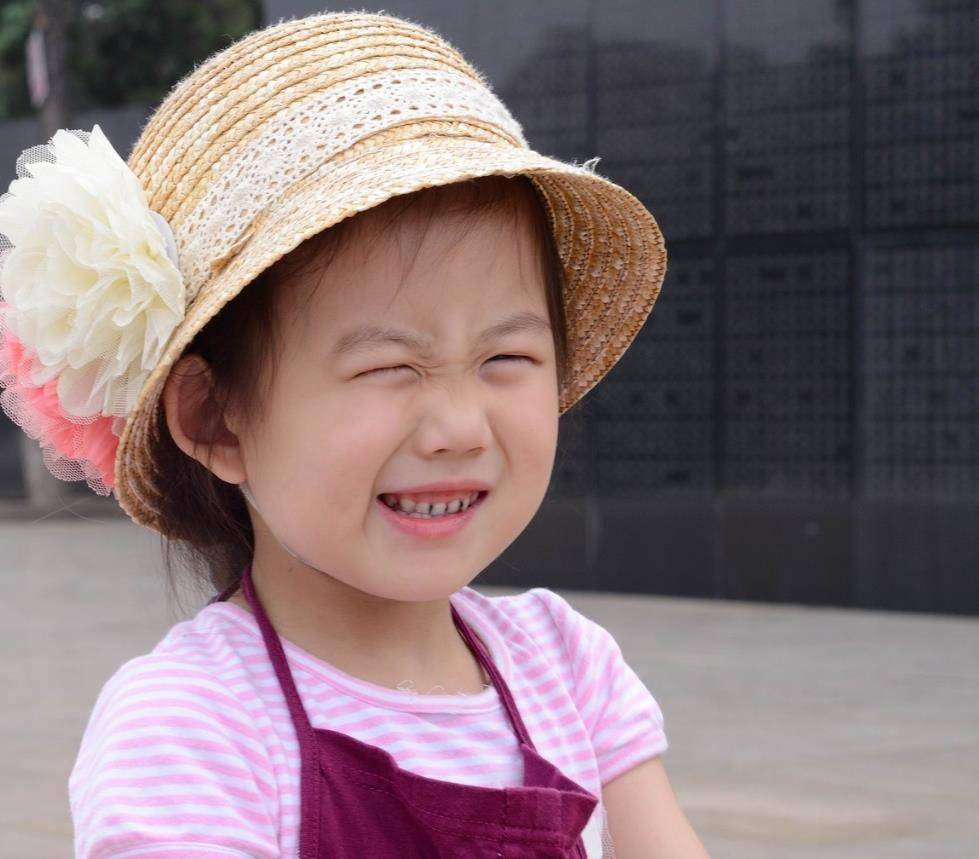 万事足|最早的“有女万事足”来自东北？家里虽只有一女，父母也不生二胎