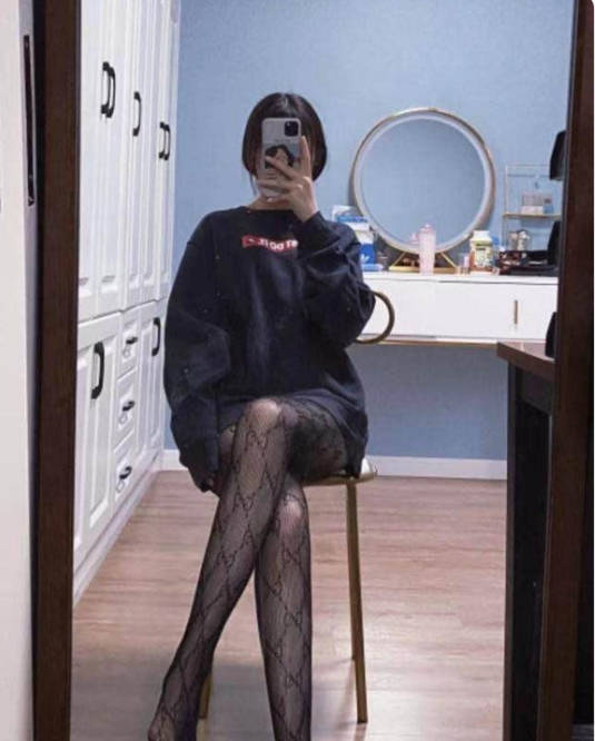 老公|女幼师出轨被抓，公公和老公直接堵到家里，一经曝光引发热议