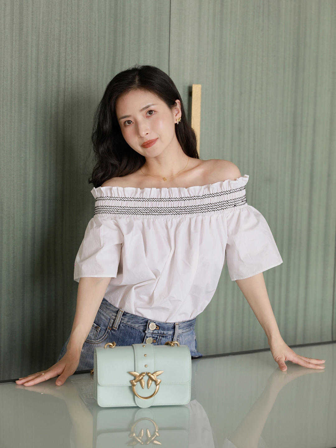 裤带|夏天穿牛仔裤，这四个款式上衣更符合，精致又耐看