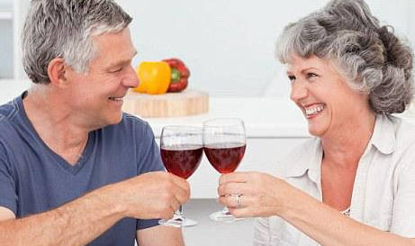 人体|英国牛津大学:男性每周要至少两次聚会喝酒才能保证身心健康