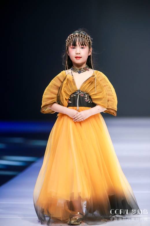 设计|繁花?惊鸿起,2021年，JUN君设计乘美而来