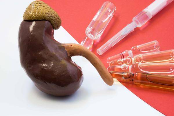 肾脏|肾脏病变，小便先知？提醒：小便4种异常，可能是尿毒症信号！