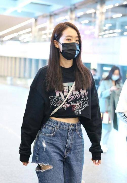 张小斐|张小斐认真打扮起来，走红毯不逊色其他女星，网友：原来她这么美