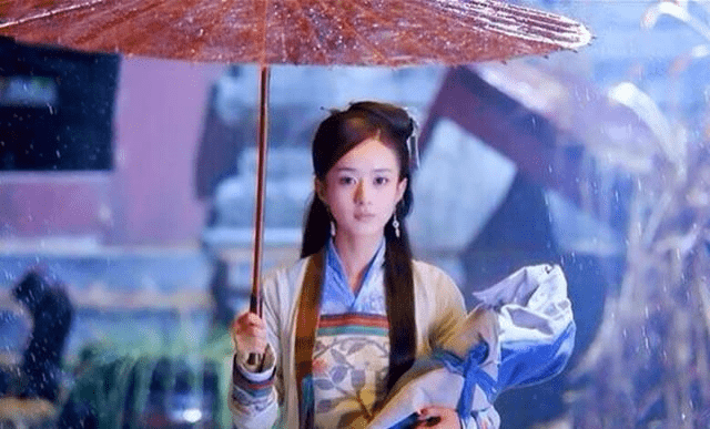 样子|女星古装撑伞造型绝了！赵丽颖风格百变、杨紫清冷，热巴让人心疼！