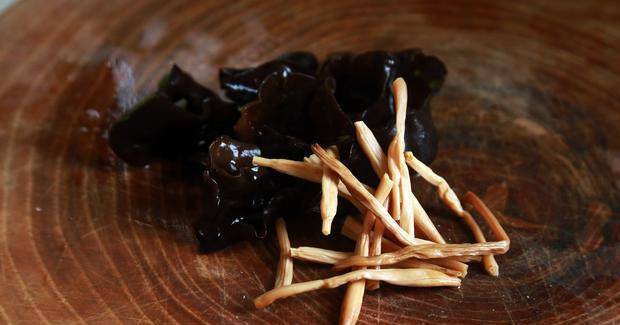 冬日|冬日里的美味家常菜,用普通的豆腐做一道干锅豆腐,好吃又下饭