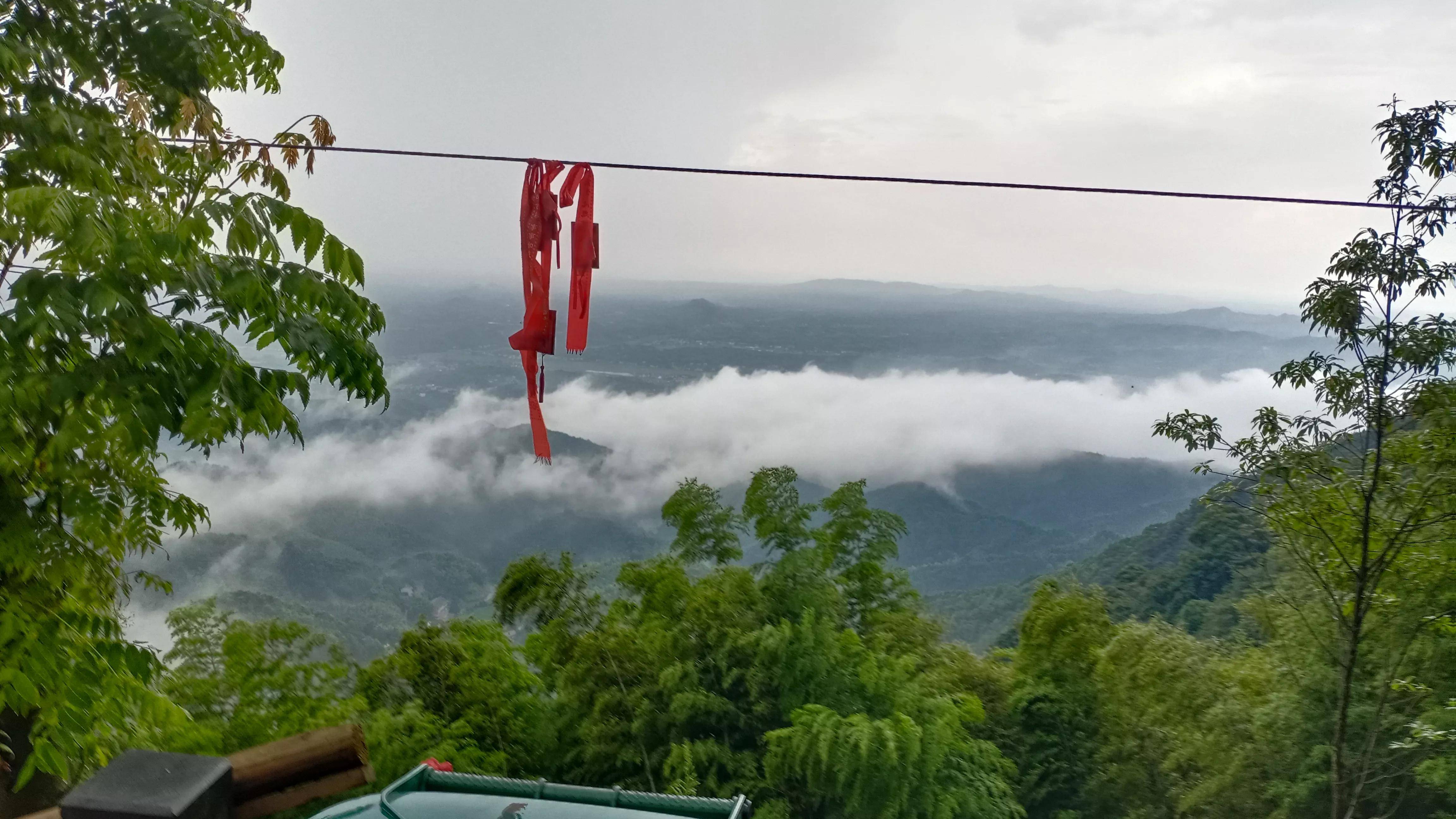 感觉|修行在路上-初次来醴陵福地彰仙道观-云雾飘浮在道观周围，宛如人间仙界