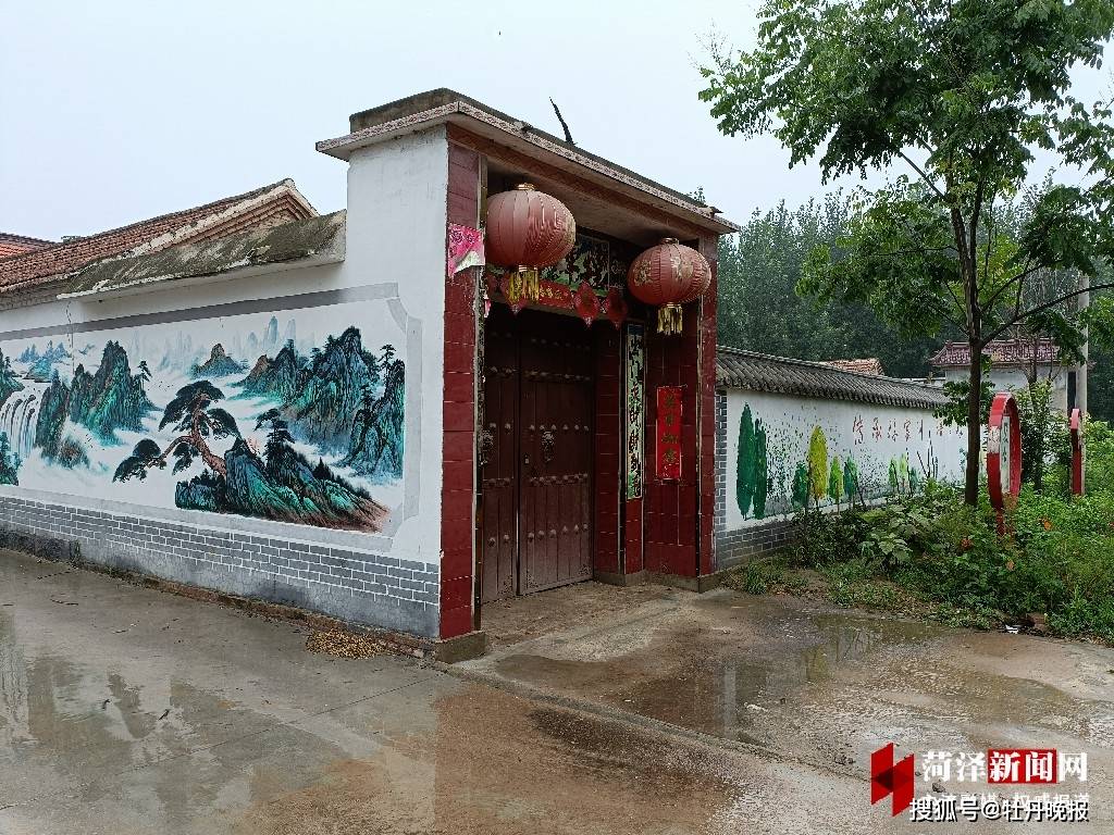 牡丹区沙土镇房庄村：文化墙绘扮靓美丽乡村