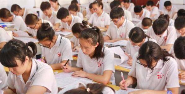 真当生|二胎政策要凉？人大教授提议：生二胎高考加20分，三胎加50分