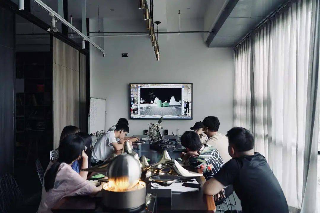 展开讨论|LK朗威 | 设计基础研究 周会：“什么是酸性设计？”