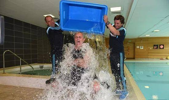 延髓|运动神经元病-连枷臂综合征