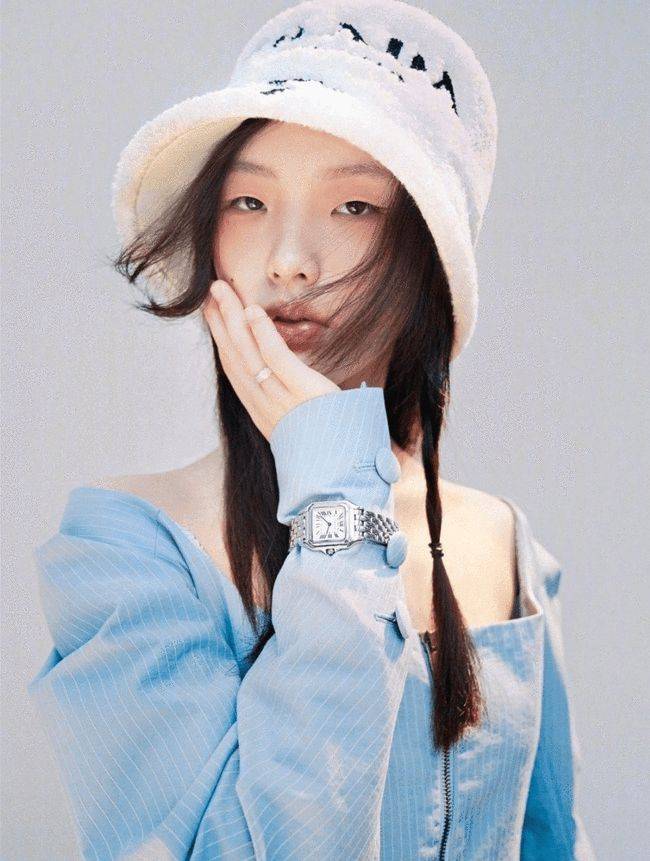 套装|小S女儿长大了，比妈妈高半头，穿紫色工装气场堪比超模，太亮眼
