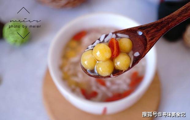 天气|天冷了，女人早餐该换了，5分钟煮好一碗，驱寒补血还丰胸