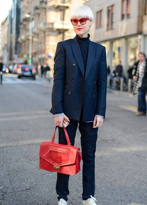 皮鞋|真正有品位的女人,穿西装都不搭高跟鞋,看看刘涛江疏影就知道了?