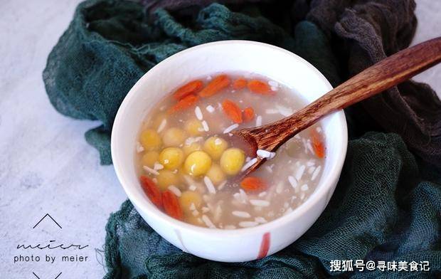 天气|天冷了，女人早餐该换了，5分钟煮好一碗，驱寒补血还丰胸