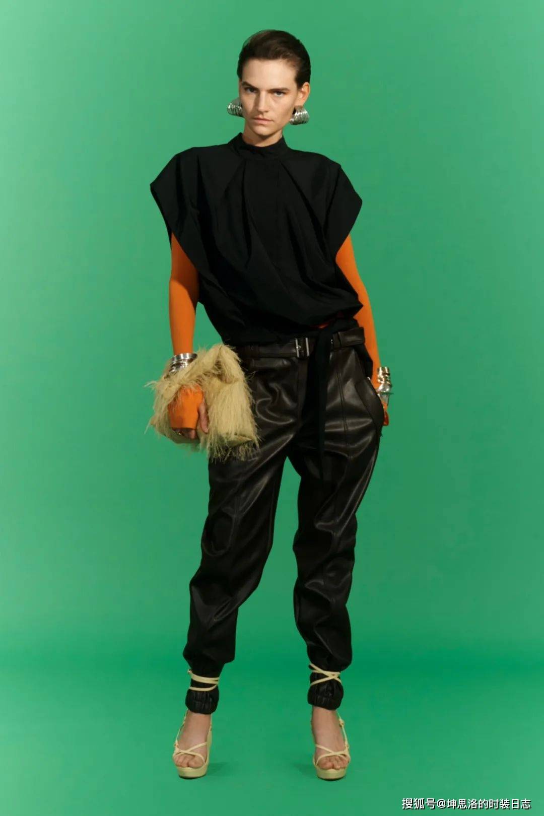 高定|3.1 Phillip Lim 2022早春度假系列 坚韧乐观的女性气质