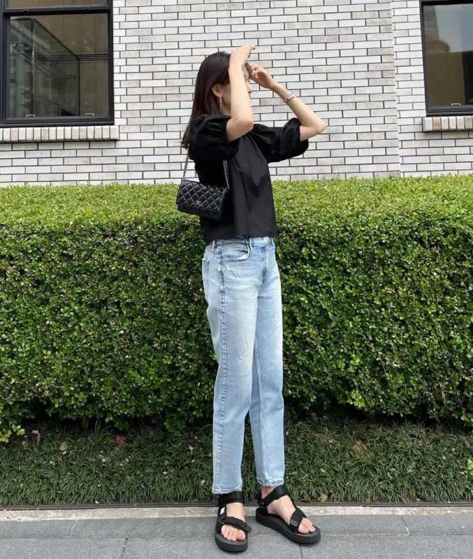 职场|我也想和她一样整个夏天都穿T恤 | 博主推荐