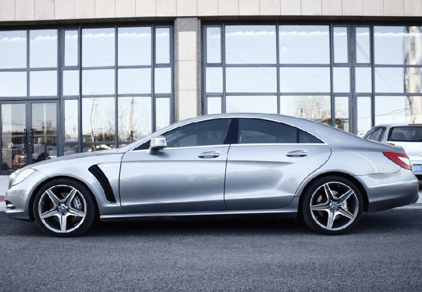 奔驰cls轿跑,优势还是挺明显的_空间