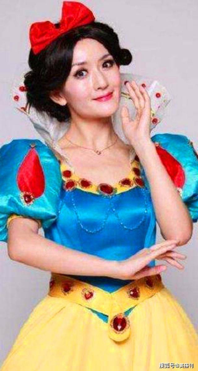 女星版白雪公主:杨紫新鲜出炉,热巴娜扎不分上下,张予曦最惊艳