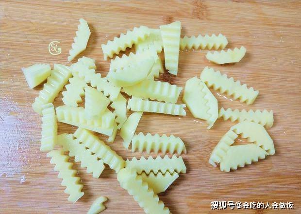 方法|假期在家,分享4种小零食,方法简单,好吃解馋,太美味了