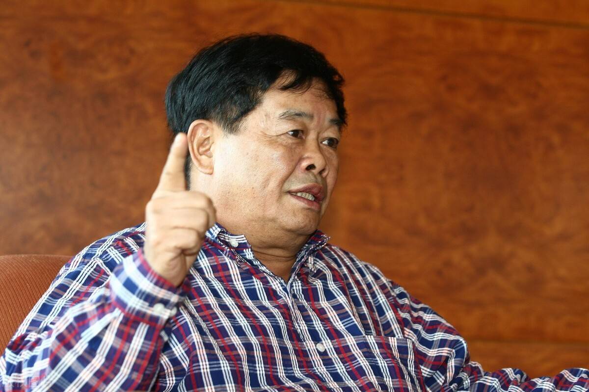 "玻璃大王"曹德旺捐赠1亿元, 支援河南防汛救灾_基金会