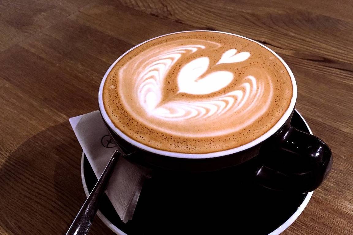 肠胃|男女起床后，这些行为一个不沾，等于加长寿命！可惜你做不到