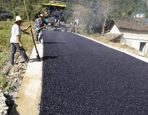 為什麼現在修路都用瀝青了,混凝土不再用於公路建造?看完漲知識_路面